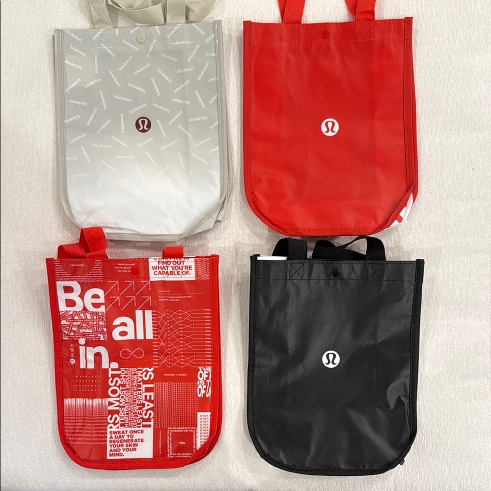 Lululemon 4 Small Reusable Tote Bags Set